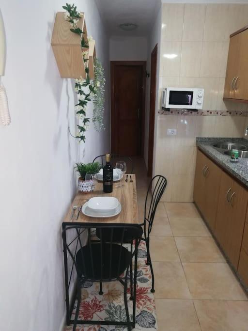 Acogedor Atico Con Terraza En San Cristobal De La Laguna Екстер'єр фото